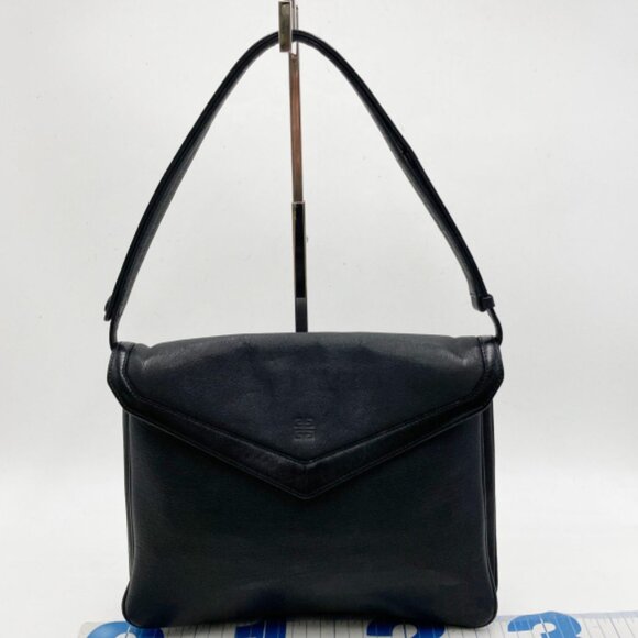 Givenchy Infinity leather crossbody bag - Picture 1 of 10